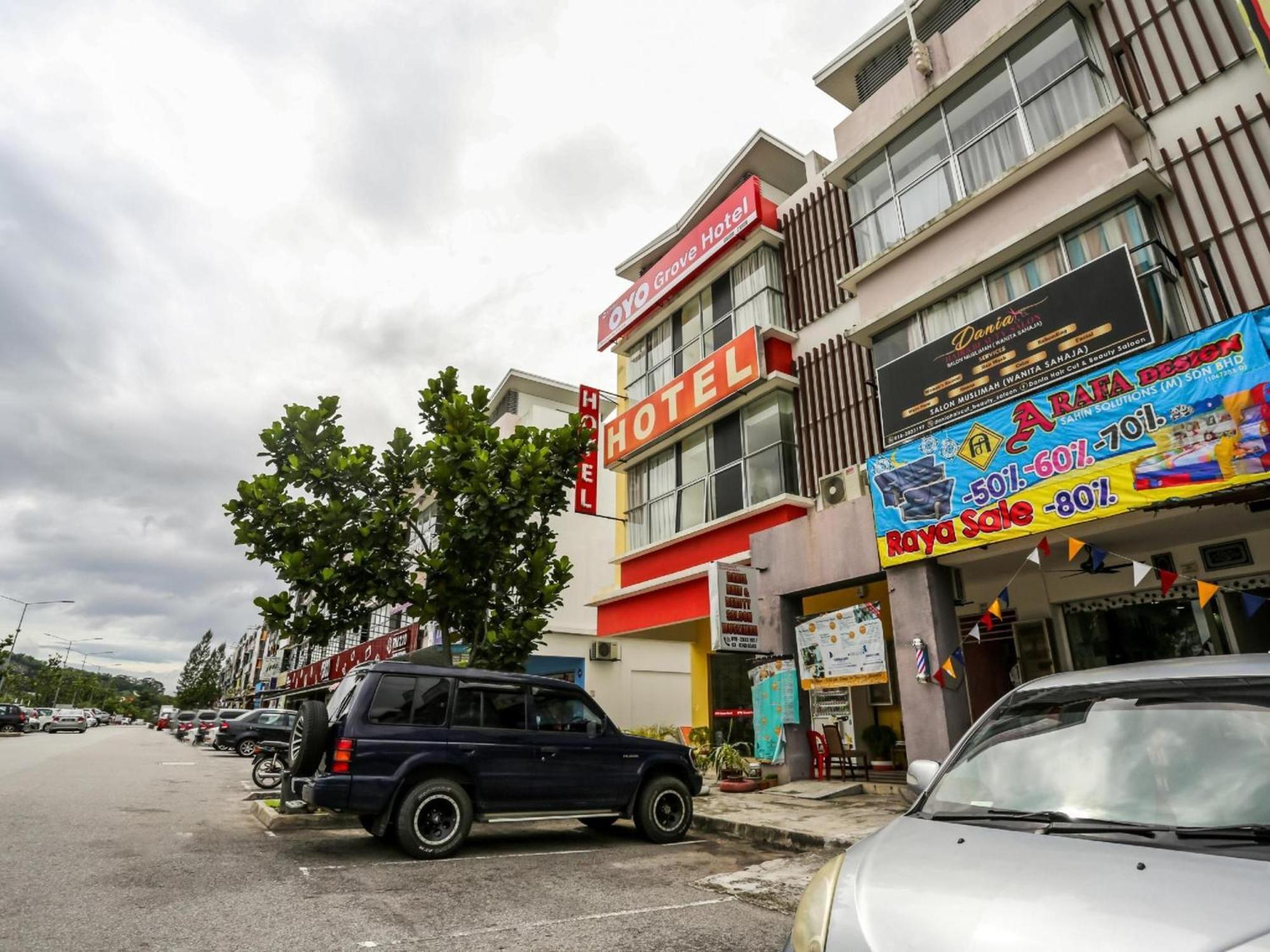 Oyo 89583 Grove Hotel Kajang Exterior photo